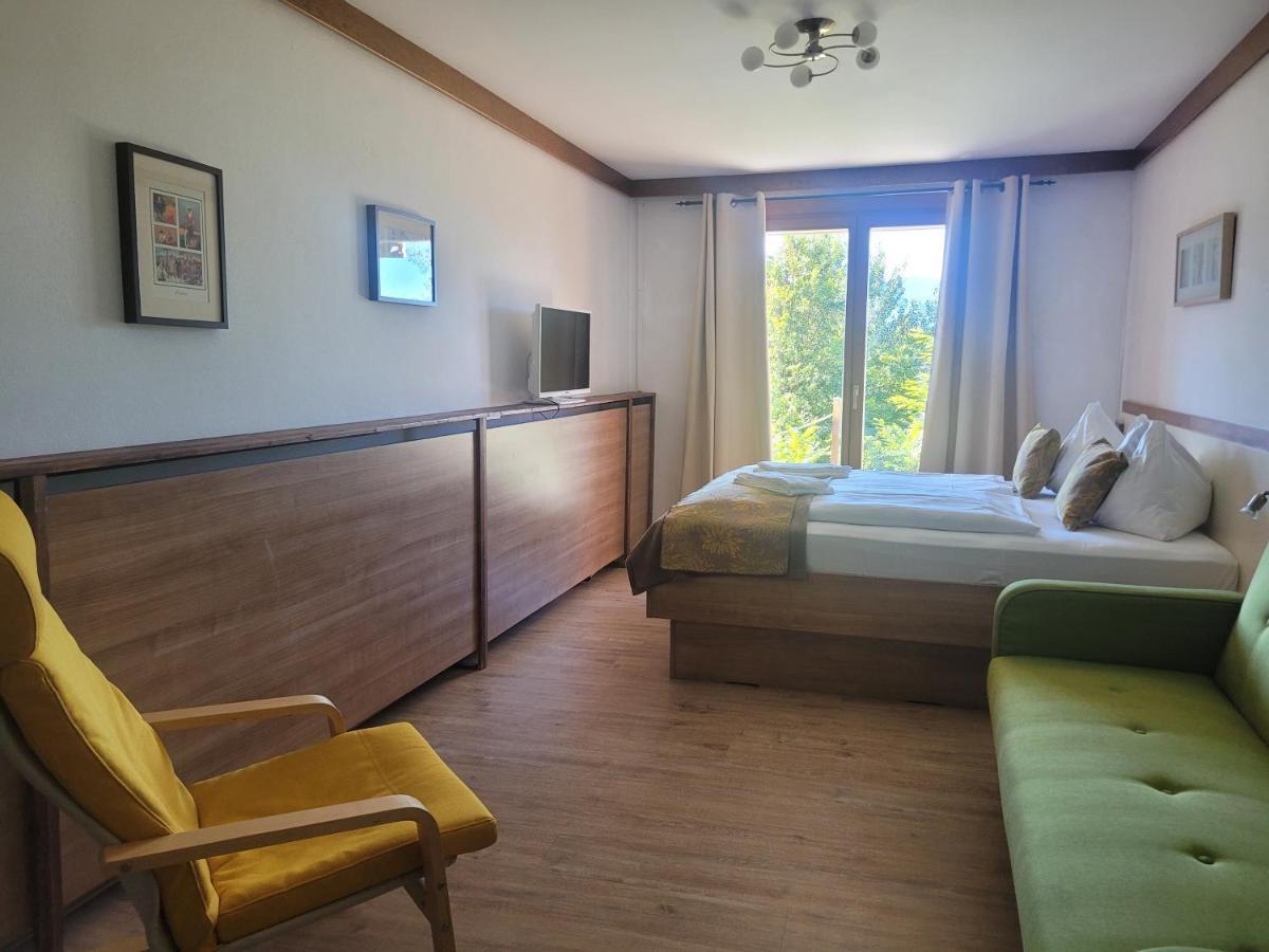 Jaeger Guesthouse アンネンハイム エクステリア 写真
