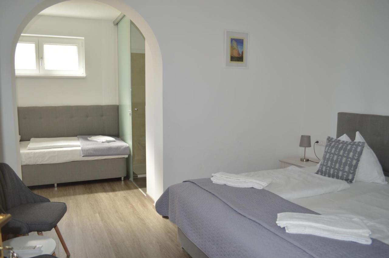 Jaeger Guesthouse アンネンハイム エクステリア 写真