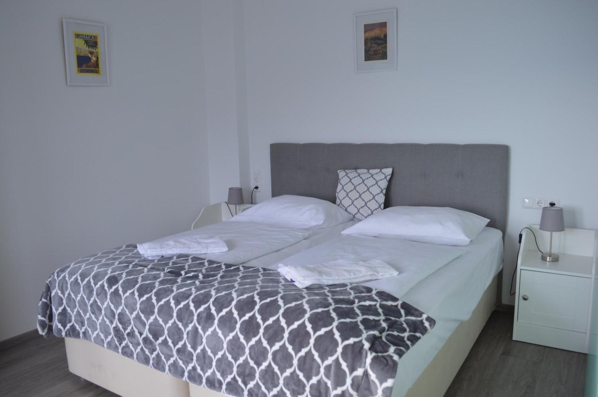 Jaeger Guesthouse アンネンハイム エクステリア 写真